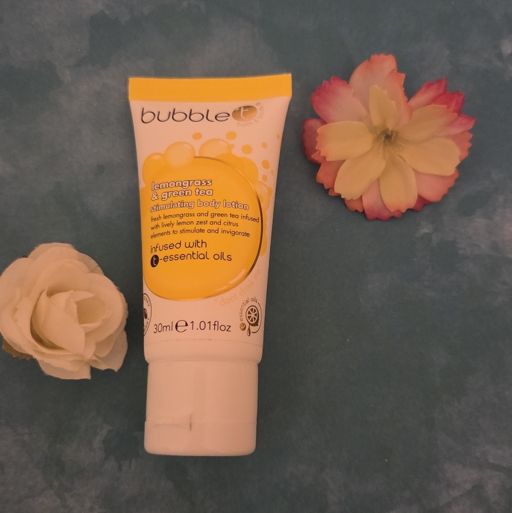 5/$25 Bubble T Lemongrass and Green Tea Stimulating Body Lotion NWT